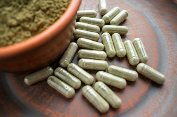 is kratom legal