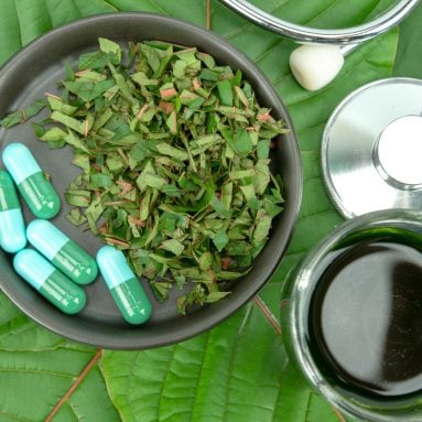 13 Benefits of Kratom to Consider for Health Goals